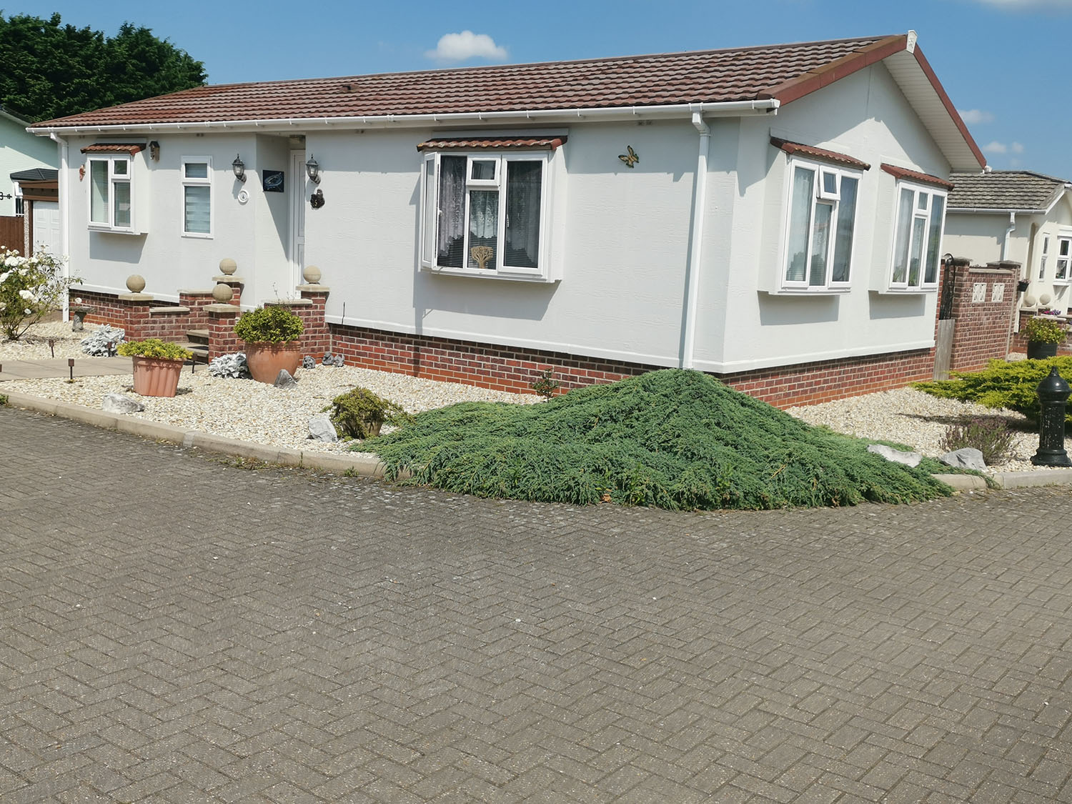 2 bedroom park home for sale on Priory Park nr Sleaford, Lincolnshire